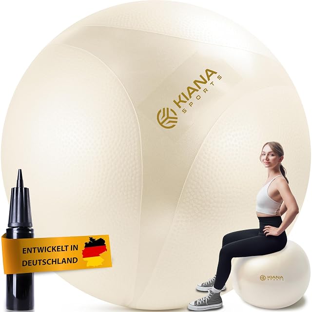 KIANA SPORTS Ball in Creme mit genoppter Haut, eine Stabpumpe und ein Banner Entwickelt in Deutschland